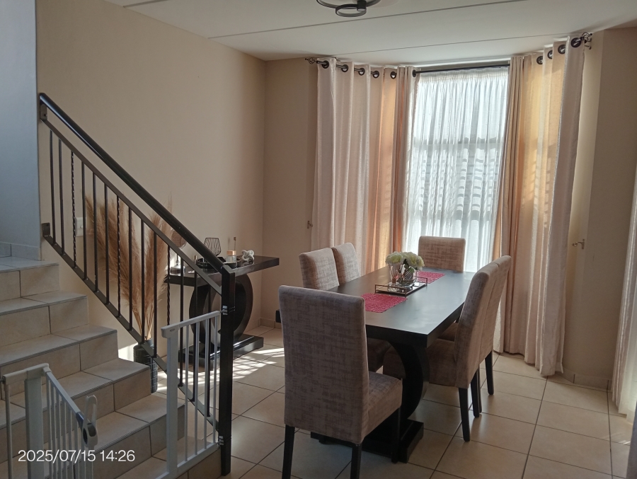 To Let 3 Bedroom Property for Rent in Waterval East North West